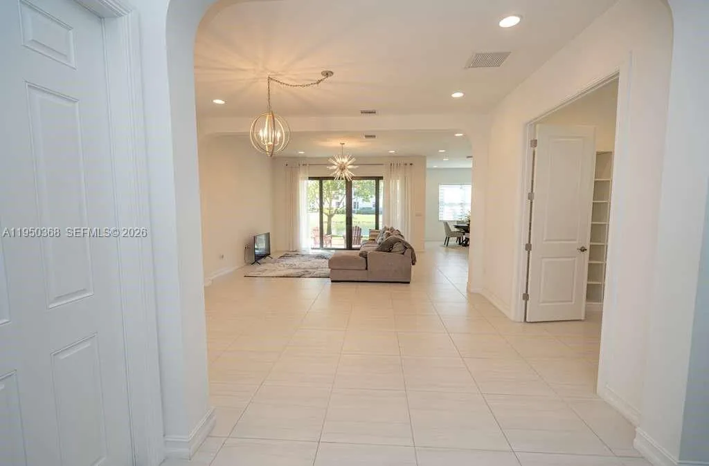 11824 Sw 13th Ct, Pembroke Pines, Florida 33025, Pembroke Pines, Florida 33025, 4 Bedrooms Bedrooms, ,3 BathroomsBathrooms,Residential,For Sale,11824 Sw 13th Ct, Pembroke Pines, Florida 33025,A11950368