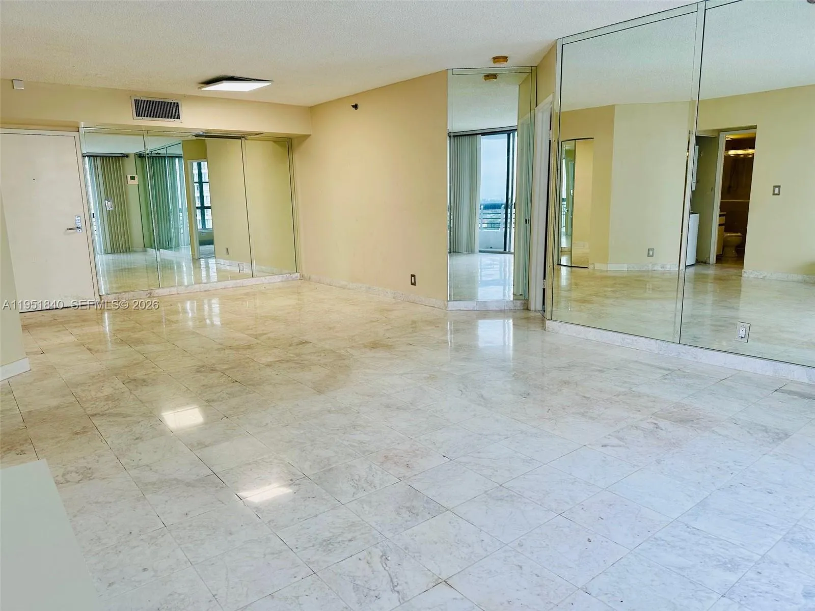 3600 Mystic Pointe Dr 1117, Aventura, Florida 3318, Aventura, Florida 33180, 2 Bedrooms Bedrooms, ,2 BathroomsBathrooms,Residential,For Sale,3600 Mystic Pointe Dr 1117, Aventura, Florida 3318,A11951840