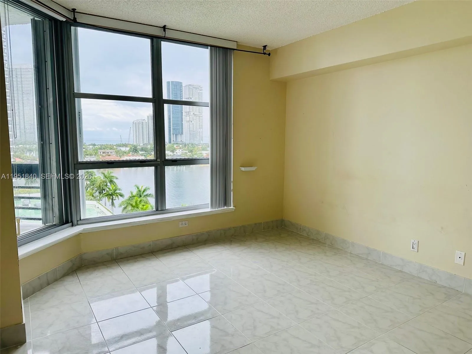 3600 Mystic Pointe Dr 1117, Aventura, Florida 3318, Aventura, Florida 33180, 2 Bedrooms Bedrooms, ,2 BathroomsBathrooms,Residential,For Sale,3600 Mystic Pointe Dr 1117, Aventura, Florida 3318,A11951840