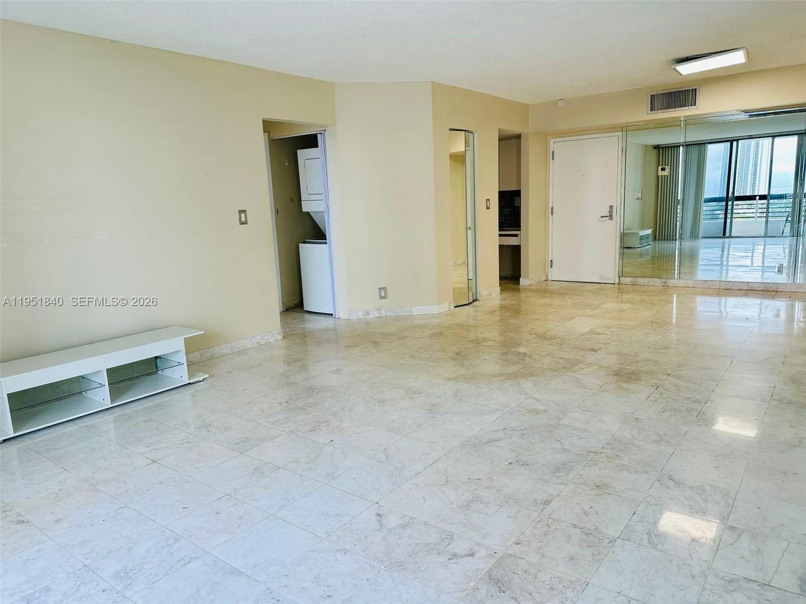 3600 Mystic Pointe Dr 1117, Aventura, Florida 3318, Aventura, Florida 33180, 2 Bedrooms Bedrooms, ,2 BathroomsBathrooms,Residential,For Sale,3600 Mystic Pointe Dr 1117, Aventura, Florida 3318,A11951840