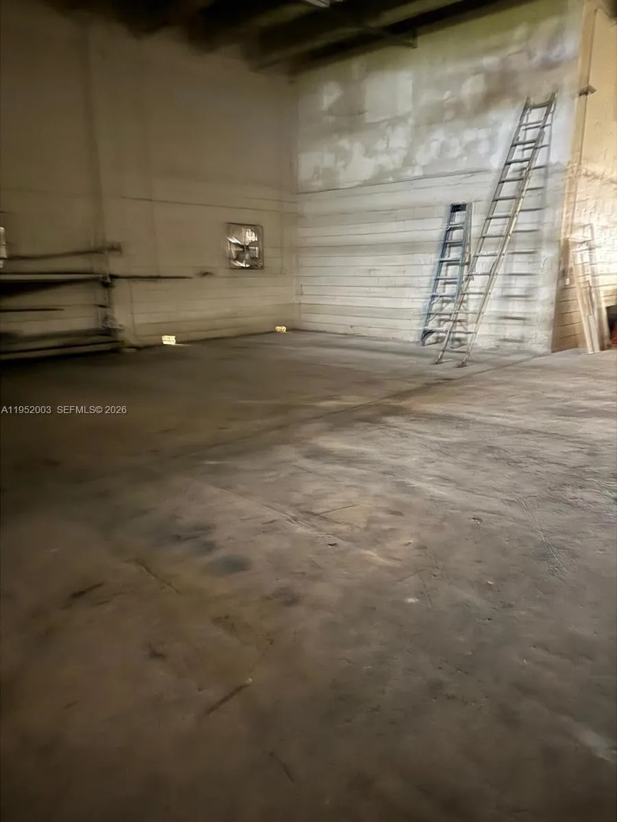 151 W 21st St 115, Hialeah, Florida 33010, Hialeah, Florida 33010, ,Commercial Lease,For Rent,151 W 21st St 115, Hialeah, Florida 33010,A11952003