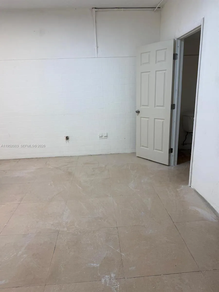 151 W 21st St 115, Hialeah, Florida 33010, Hialeah, Florida 33010, ,Commercial Lease,For Rent,151 W 21st St 115, Hialeah, Florida 33010,A11952003