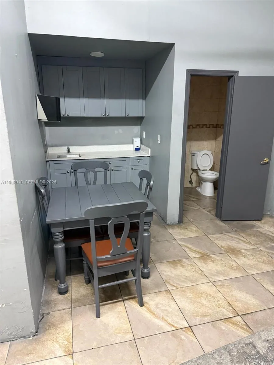 151 W 21st St 153, Hialeah, Florida 33010, Hialeah, Florida 33010, ,Commercial Lease,For Rent,151 W 21st St 153, Hialeah, Florida 33010,A11952010