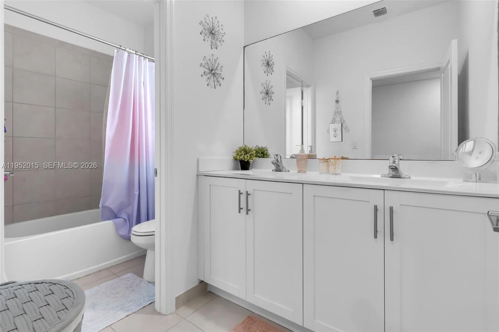 25010 Sw 107th Ave, Miami, Florida 33032, Miami, Florida 33032, 4 Bedrooms Bedrooms, ,3 BathroomsBathrooms,Residential,For Sale,25010 Sw 107th Ave, Miami, Florida 33032,A11952015