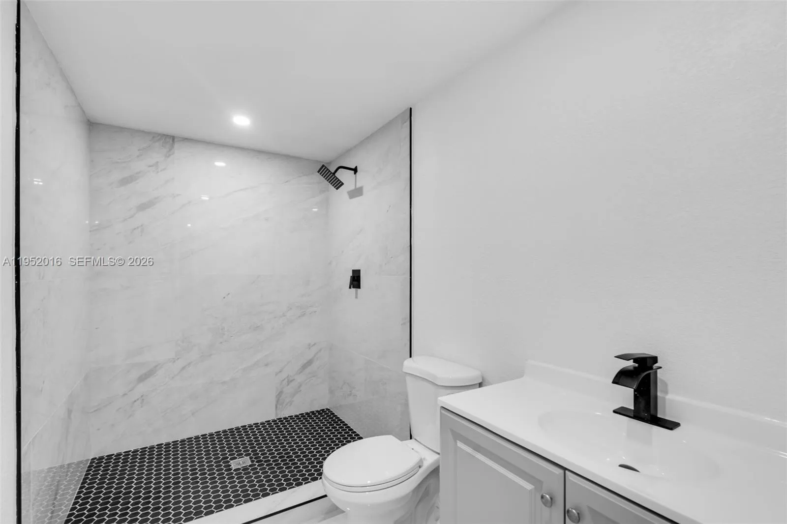 75 Nw 160th St, Miami, Florida 33169, Miami, Florida 33169, ,Residential Income,For Sale,75 Nw 160th St, Miami, Florida 33169,A11952016