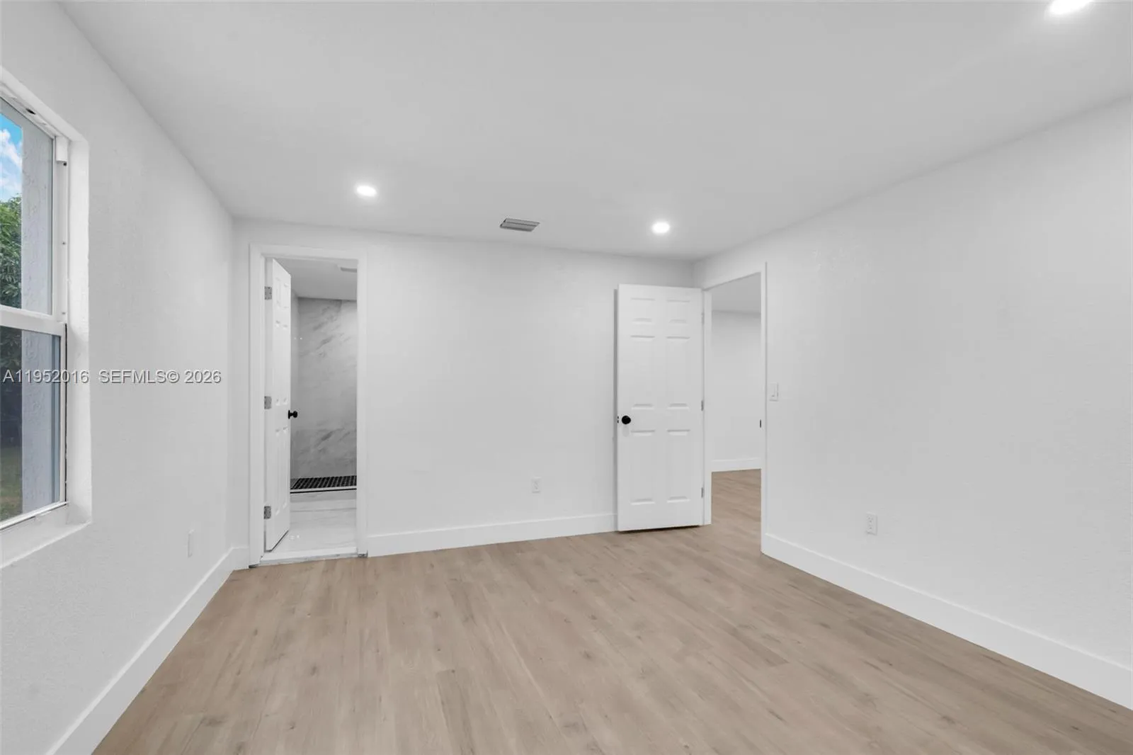 75 Nw 160th St, Miami, Florida 33169, Miami, Florida 33169, ,Residential Income,For Sale,75 Nw 160th St, Miami, Florida 33169,A11952016