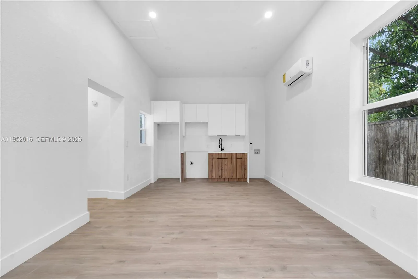 75 Nw 160th St, Miami, Florida 33169, Miami, Florida 33169, ,Residential Income,For Sale,75 Nw 160th St, Miami, Florida 33169,A11952016