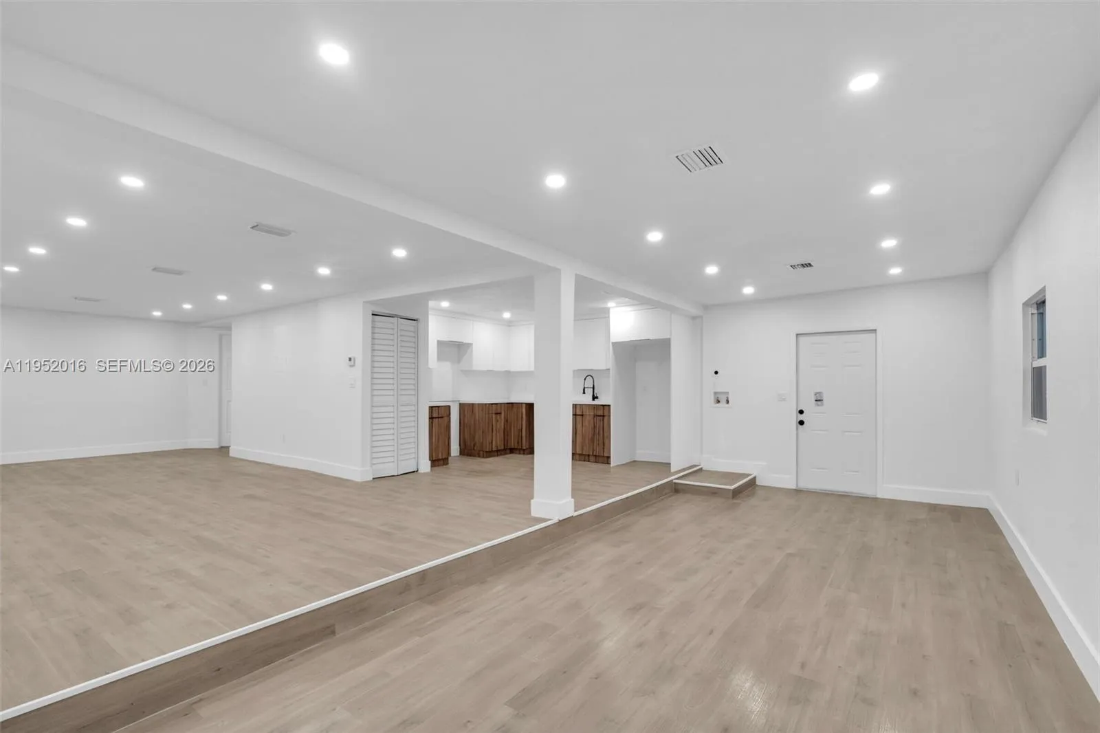 75 Nw 160th St, Miami, Florida 33169, Miami, Florida 33169, ,Residential Income,For Sale,75 Nw 160th St, Miami, Florida 33169,A11952016