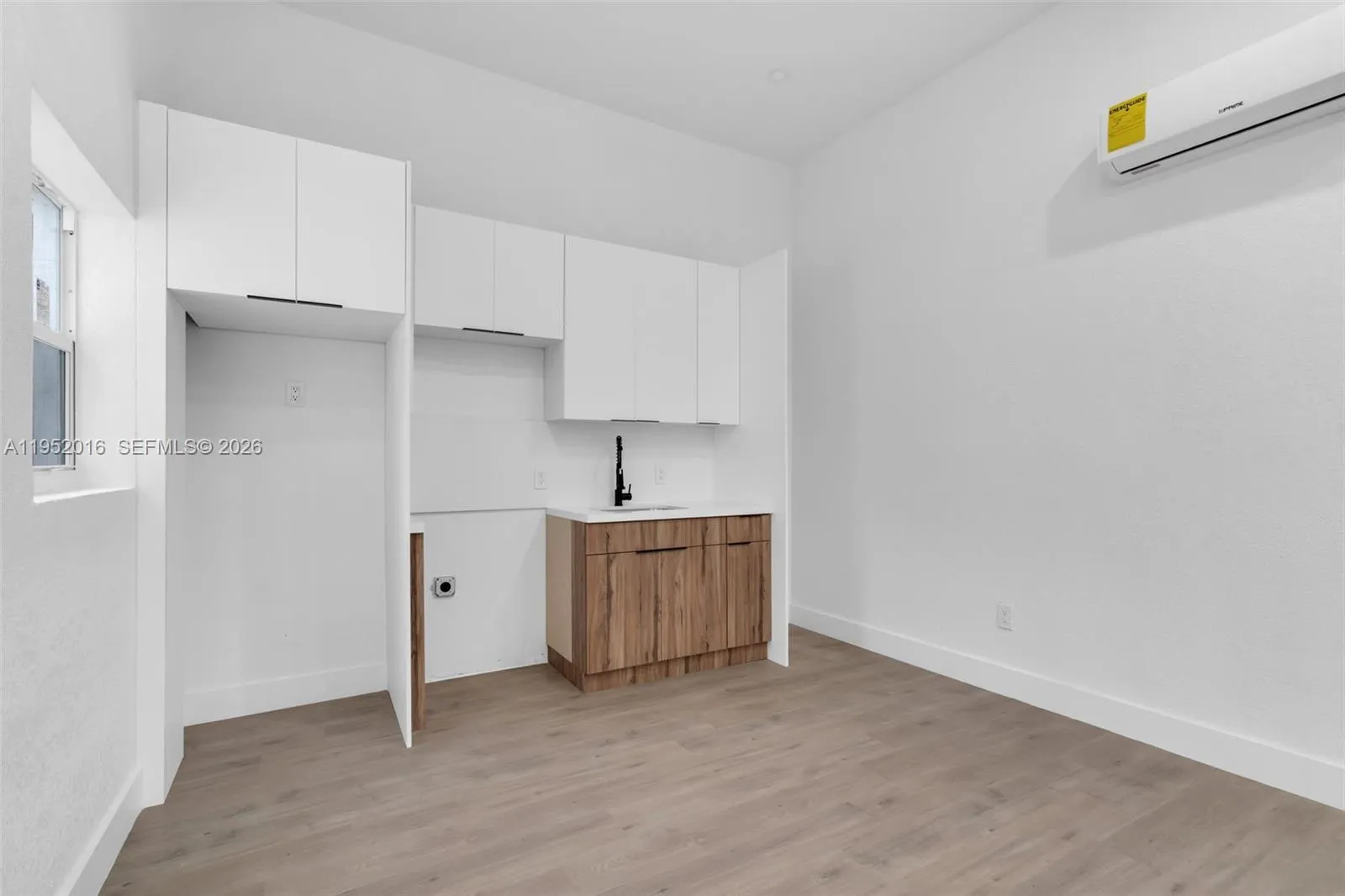 75 Nw 160th St, Miami, Florida 33169, Miami, Florida 33169, ,Residential Income,For Sale,75 Nw 160th St, Miami, Florida 33169,A11952016