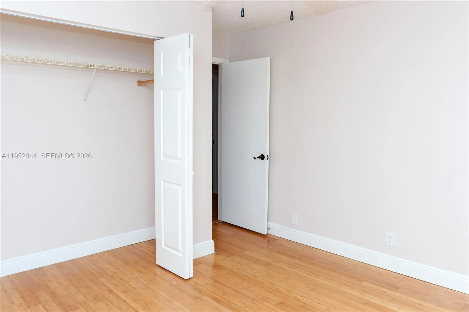 8320 Sw 39th Ct, Davie, Florida 33328, Davie, Florida 33328, 4 Bedrooms Bedrooms, ,2 BathroomsBathrooms,Residential Lease,For Rent,8320 Sw 39th Ct, Davie, Florida 33328,A11952044