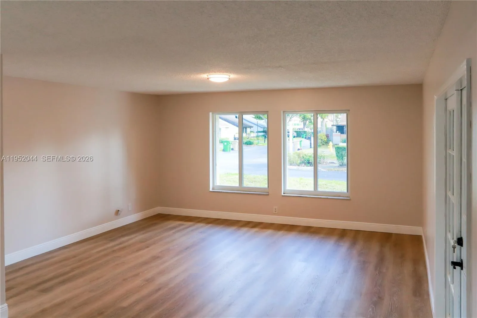 8320 Sw 39th Ct, Davie, Florida 33328, Davie, Florida 33328, 4 Bedrooms Bedrooms, ,2 BathroomsBathrooms,Residential Lease,For Rent,8320 Sw 39th Ct, Davie, Florida 33328,A11952044