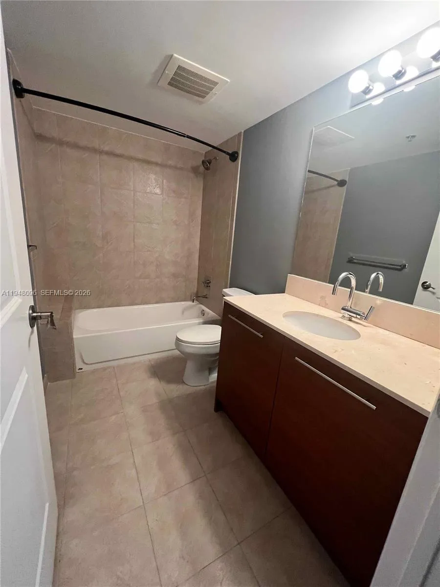 2641 N Flamingo Rd 1701n, Sunrise, Florida 33323, Sunrise, Florida 33323, 3 Bedrooms Bedrooms, ,3 BathroomsBathrooms,Residential Lease,For Rent,2641 N Flamingo Rd 1701n, Sunrise, Florida 33323,A11948096