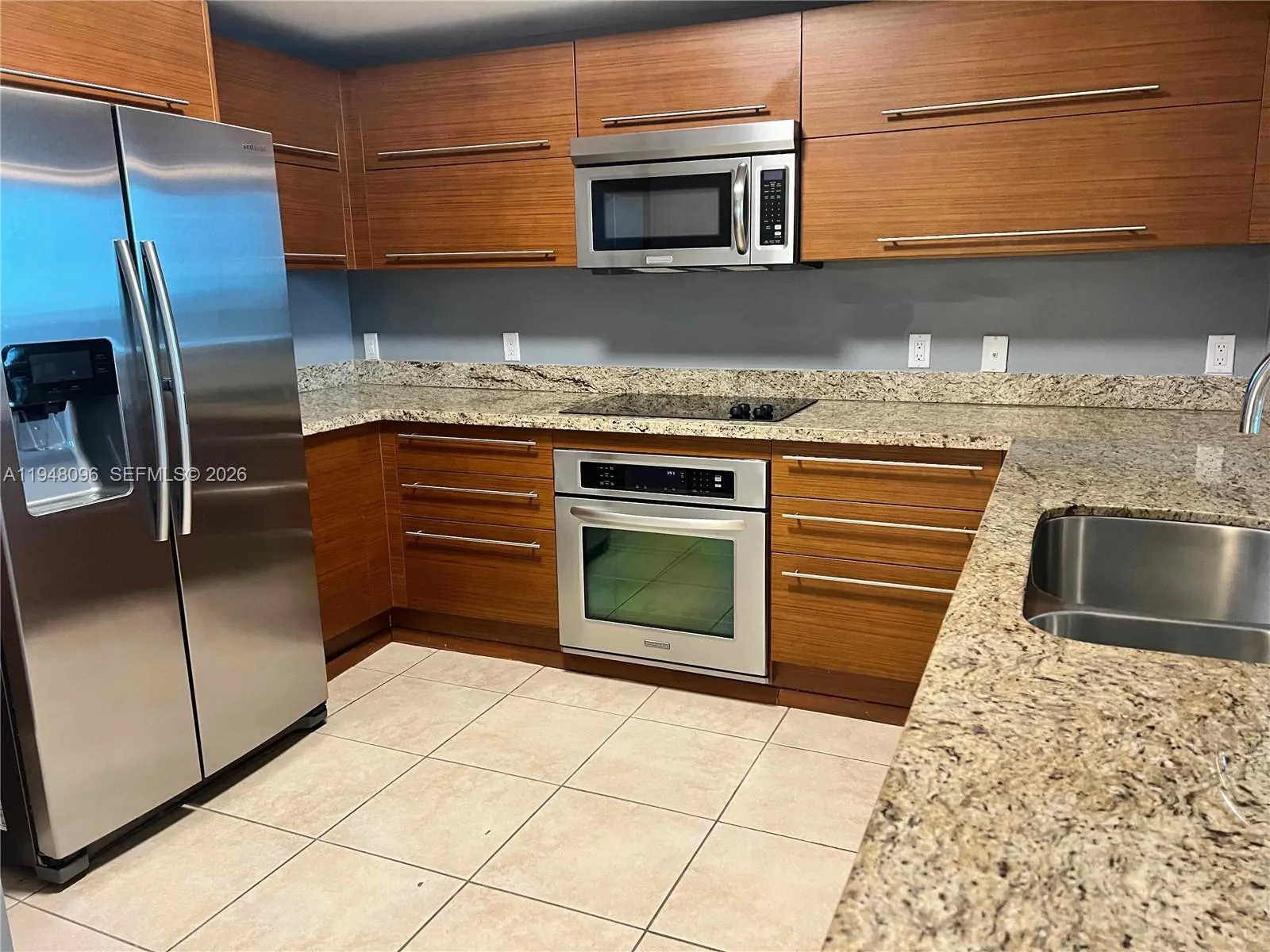 2641 N Flamingo Rd 1701n, Sunrise, Florida 33323, Sunrise, Florida 33323, 3 Bedrooms Bedrooms, ,3 BathroomsBathrooms,Residential Lease,For Rent,2641 N Flamingo Rd 1701n, Sunrise, Florida 33323,A11948096