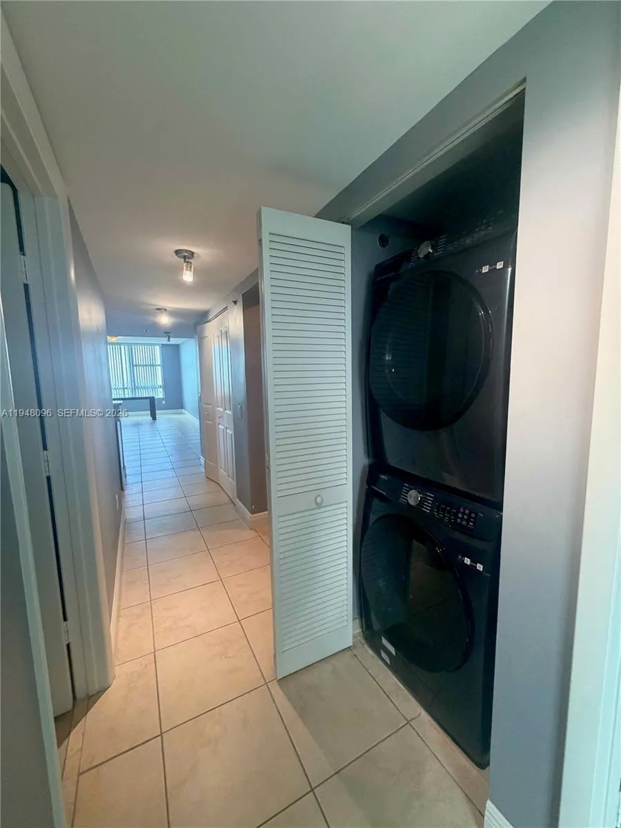 2641 N Flamingo Rd 1701n, Sunrise, Florida 33323, Sunrise, Florida 33323, 3 Bedrooms Bedrooms, ,3 BathroomsBathrooms,Residential Lease,For Rent,2641 N Flamingo Rd 1701n, Sunrise, Florida 33323,A11948096