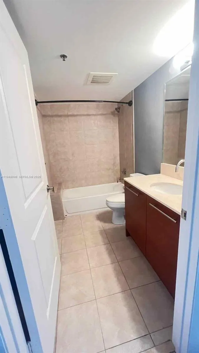 2641 N Flamingo Rd 1701n, Sunrise, Florida 33323, Sunrise, Florida 33323, 3 Bedrooms Bedrooms, ,3 BathroomsBathrooms,Residential Lease,For Rent,2641 N Flamingo Rd 1701n, Sunrise, Florida 33323,A11948096