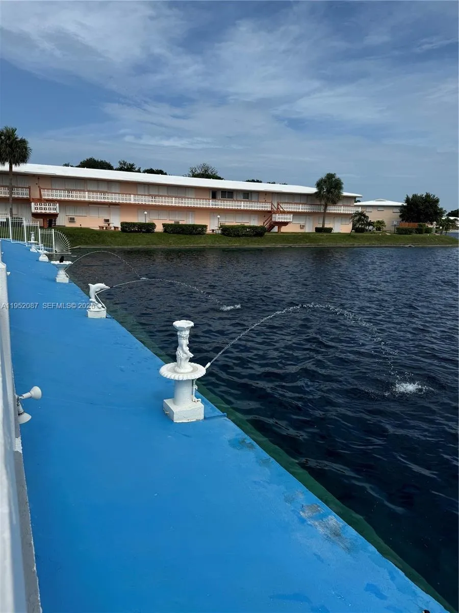900 Sw 11th Ave 4c, Hallandale Beach, Florida 3300, Hallandale Beach, Florida 33009, 1 Bedroom Bedrooms, ,1 BathroomBathrooms,Residential,For Sale,900 Sw 11th Ave 4c, Hallandale Beach, Florida 3300,A11952087