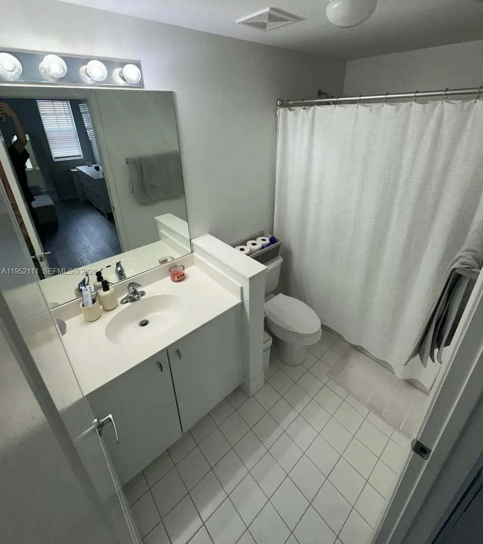 5840 W Sample Rd 305, Coral Springs, Florida 33067, Coral Springs, Florida 33067, 2 Bedrooms Bedrooms, ,2 BathroomsBathrooms,Residential,For Sale,5840 W Sample Rd 305, Coral Springs, Florida 33067,A11952111
