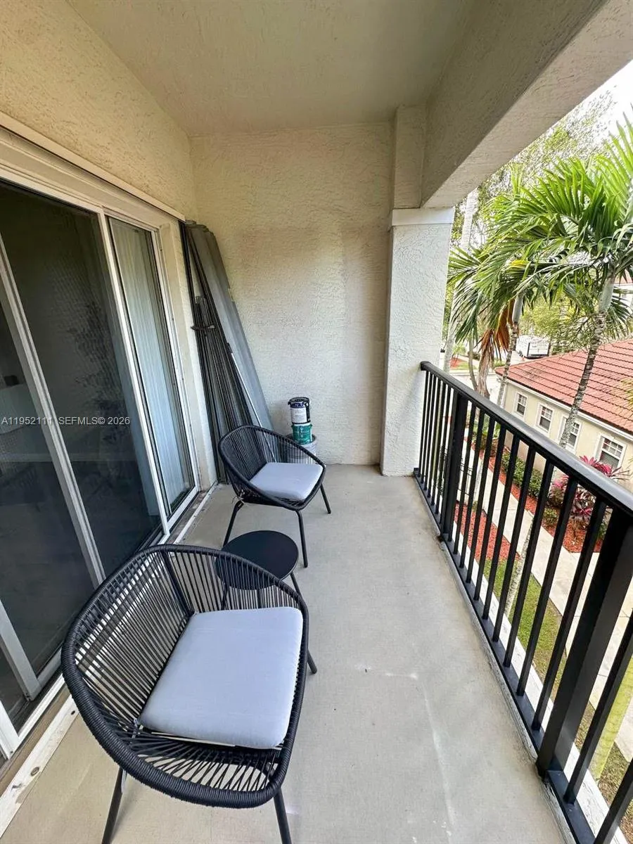 5840 W Sample Rd 305, Coral Springs, Florida 33067, Coral Springs, Florida 33067, 2 Bedrooms Bedrooms, ,2 BathroomsBathrooms,Residential,For Sale,5840 W Sample Rd 305, Coral Springs, Florida 33067,A11952111