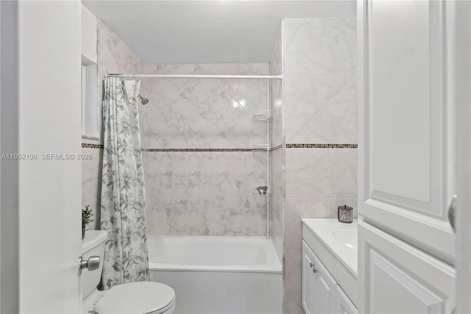 6919 W 29th Way, Hialeah, Florida 33018, Hialeah, Florida 33018, 3 Bedrooms Bedrooms, ,2 BathroomsBathrooms,Residential,For Sale,6919 W 29th Way, Hialeah, Florida 33018,A11952108