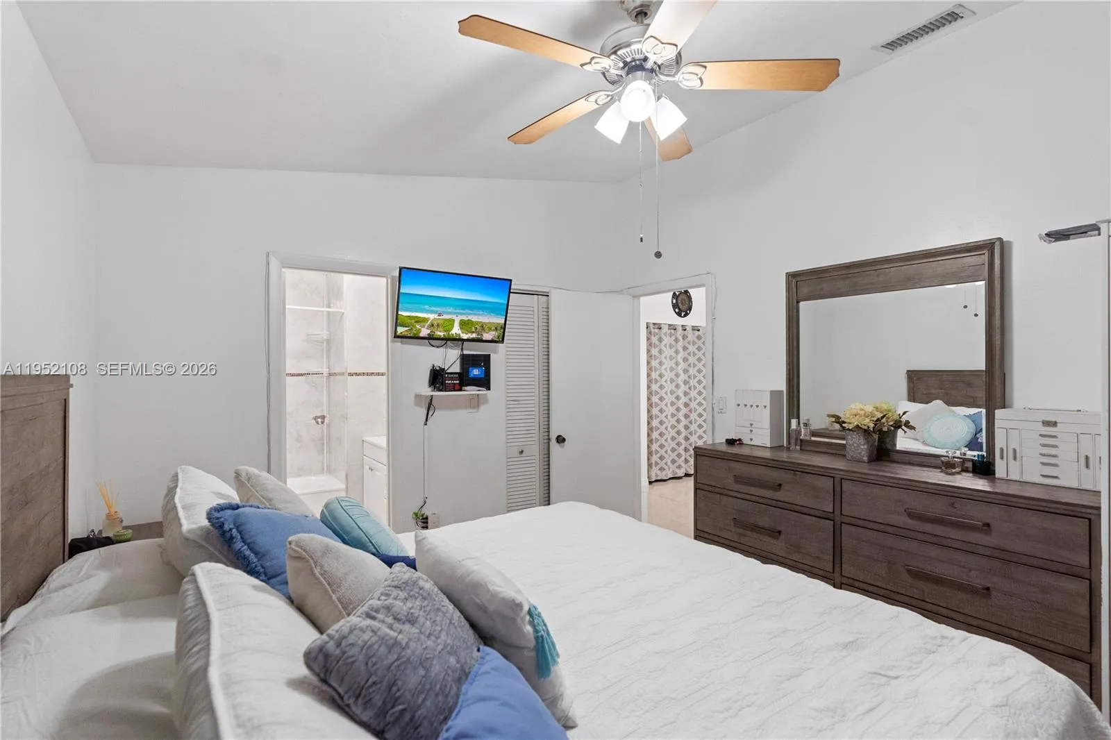 6919 W 29th Way, Hialeah, Florida 33018, Hialeah, Florida 33018, 3 Bedrooms Bedrooms, ,2 BathroomsBathrooms,Residential,For Sale,6919 W 29th Way, Hialeah, Florida 33018,A11952108