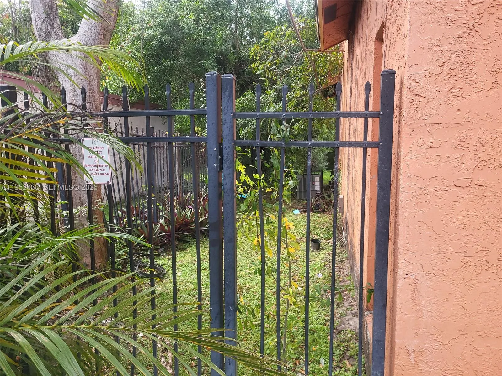 2221 Nw 55th Ter 2221, Lauderhill, Florida 33313, Lauderhill, Florida 33313, 3 Bedrooms Bedrooms, ,2 BathroomsBathrooms,Residential Lease,For Rent,2221 Nw 55th Ter 2221, Lauderhill, Florida 33313,A11952038