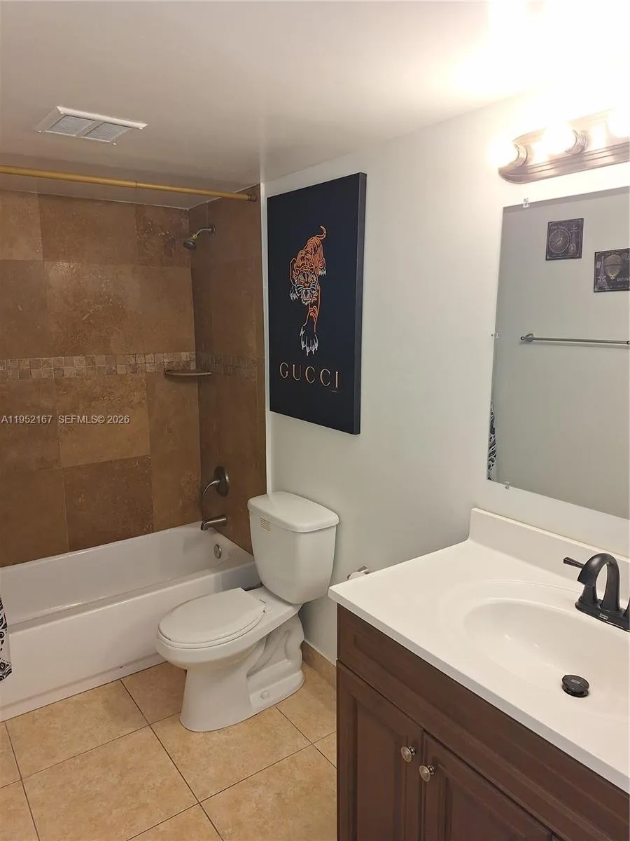 3119 E Oakland Shores Dr C109, Oakland Park, Flori, Oakland Park, Florida 33309, 2 Bedrooms Bedrooms, ,2 BathroomsBathrooms,Residential,For Sale,3119 E Oakland Shores Dr C109, Oakland Park, Flori,A11952167