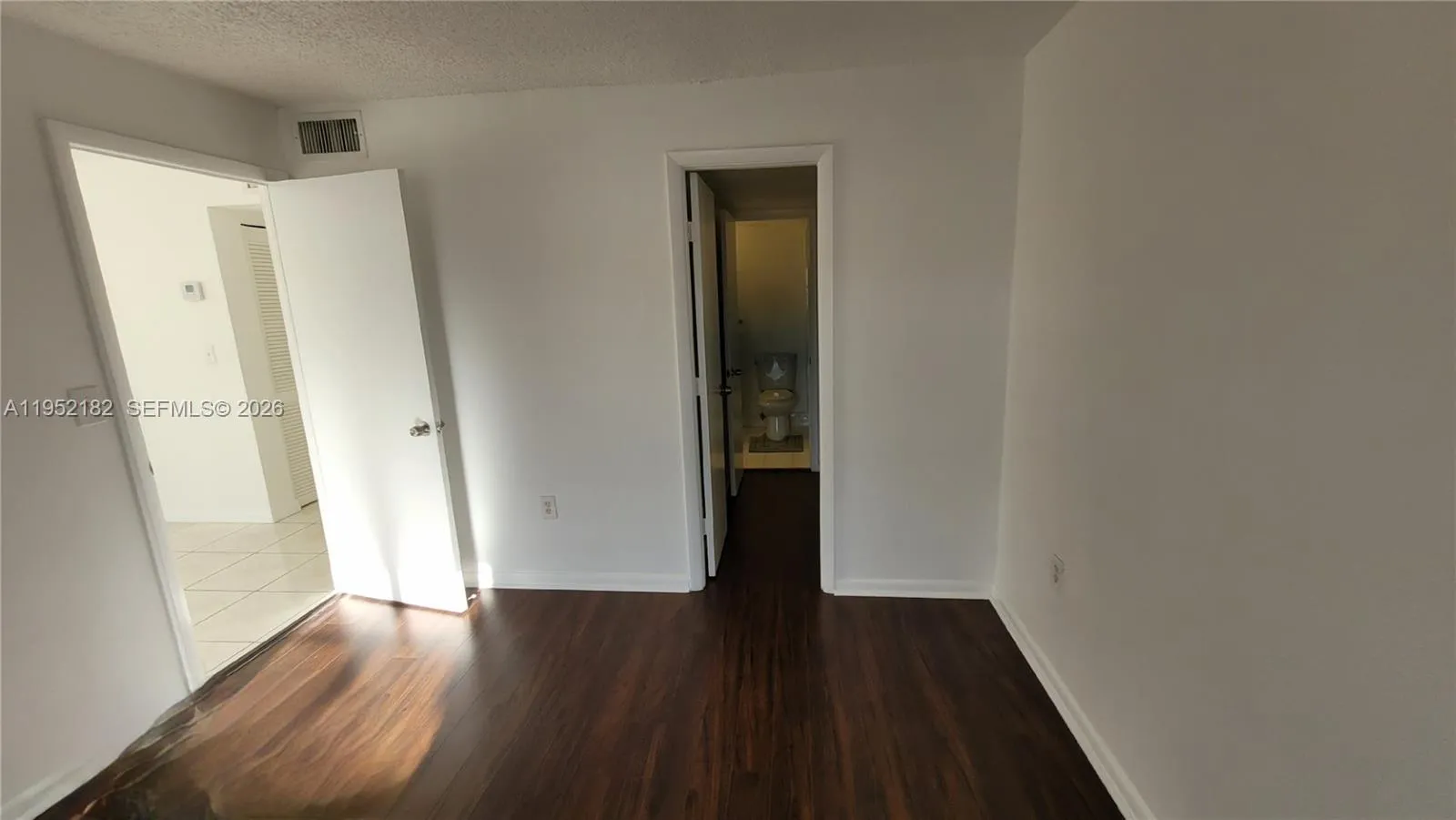9360 Fontainebleau Blvd 603, Miami, Florida 33172, Miami, Florida 33172, 1 Bedroom Bedrooms, ,1 BathroomBathrooms,Residential Lease,For Rent,9360 Fontainebleau Blvd 603, Miami, Florida 33172,A11952182