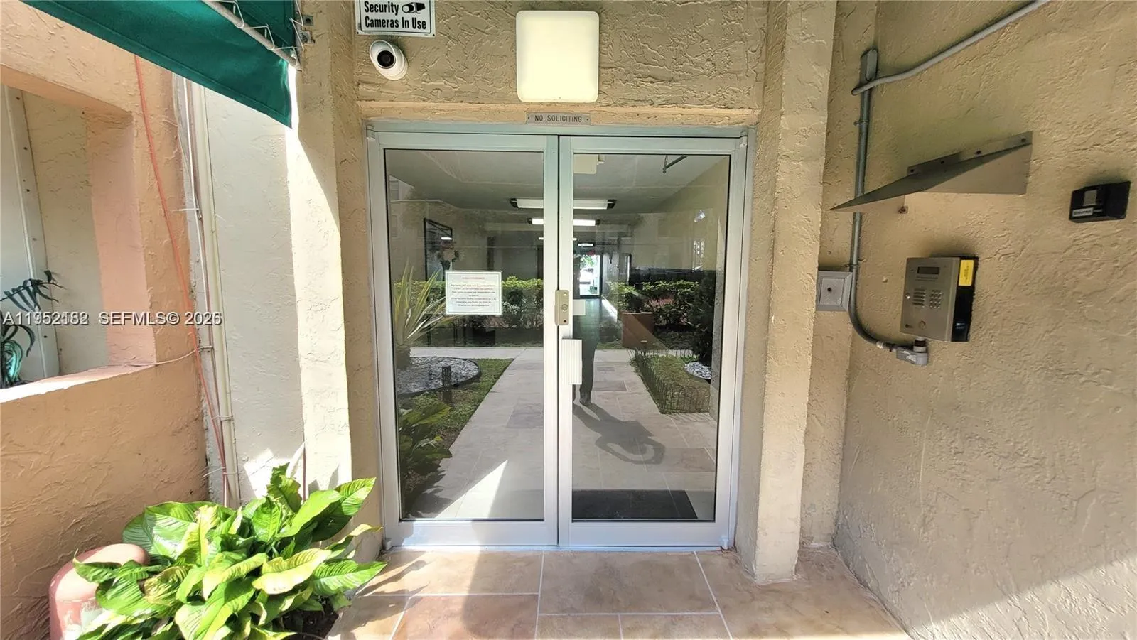 9360 Fontainebleau Blvd 603, Miami, Florida 33172, Miami, Florida 33172, 1 Bedroom Bedrooms, ,1 BathroomBathrooms,Residential Lease,For Rent,9360 Fontainebleau Blvd 603, Miami, Florida 33172,A11952182