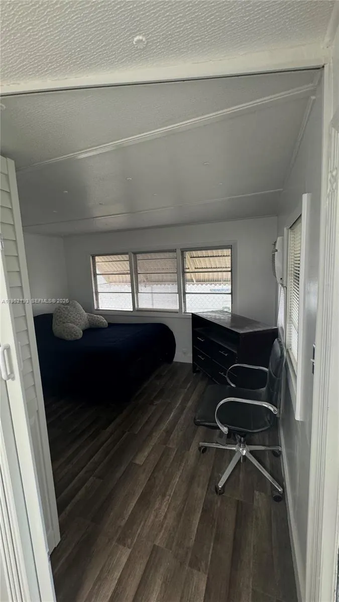 601 Ne 4th Ct 7b, Hallandale Beach, Florida 33009, Hallandale Beach, Florida 33009, 1 Bedroom Bedrooms, ,1 BathroomBathrooms,Residential Lease,For Rent,601 Ne 4th Ct 7b, Hallandale Beach, Florida 33009,A11952193