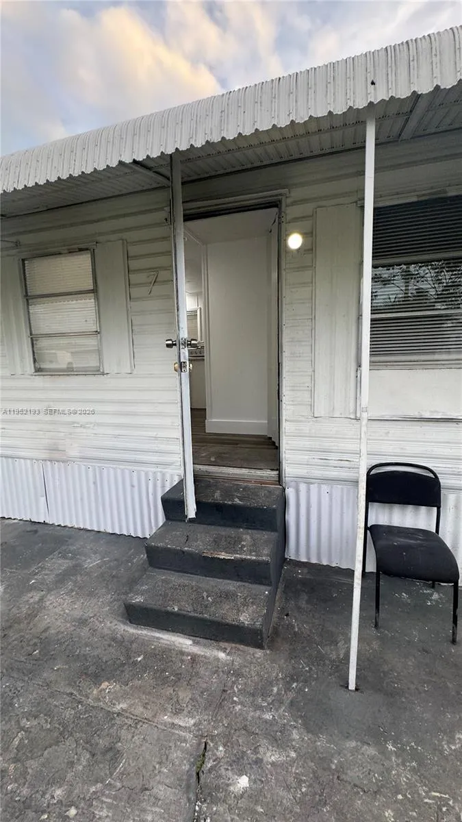 601 Ne 4th Ct 7b, Hallandale Beach, Florida 33009, Hallandale Beach, Florida 33009, 1 Bedroom Bedrooms, ,1 BathroomBathrooms,Residential Lease,For Rent,601 Ne 4th Ct 7b, Hallandale Beach, Florida 33009,A11952193