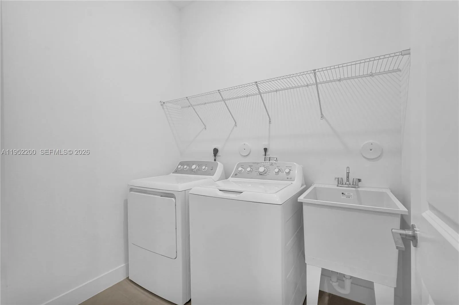 4422 Sw 122nd Way, Davie, Florida 33330, Davie, Florida 33330, 4 Bedrooms Bedrooms, ,3 BathroomsBathrooms,Residential Lease,For Rent,4422 Sw 122nd Way, Davie, Florida 33330,A11952200