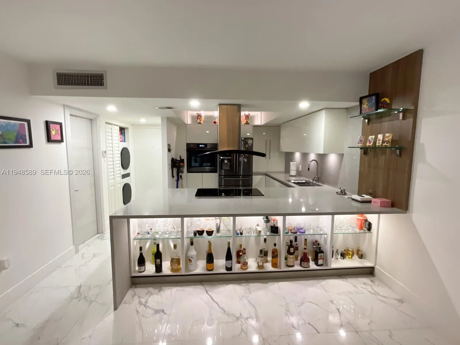 1301 Ne Miami Gardens Dr 501w, Miami, Florida 3317, Miami, Florida 33179, 1 Bedroom Bedrooms, ,1 BathroomBathrooms,Residential,For Sale,1301 Ne Miami Gardens Dr 501w, Miami, Florida 3317,A11948589