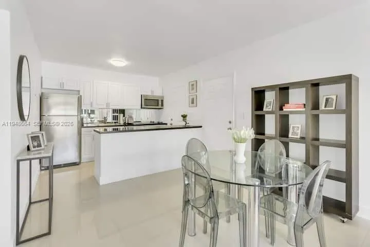 290 Sunrise 206, Key Biscayne, Florida 33149, Key Biscayne, Florida 33149, 2 Bedrooms Bedrooms, ,1 BathroomBathrooms,Residential Lease,For Rent,290 Sunrise 206, Key Biscayne, Florida 33149,A11948664 290 Sunrise 206, Key Biscayne, Florida 33149, Key Biscayne, Florida 33149, 2 Bedrooms Bedrooms, ,1 BathroomBathrooms,Residential Lease,For Rent,290 Sunrise 206, Key Biscayne, Florida 33149,A11948664