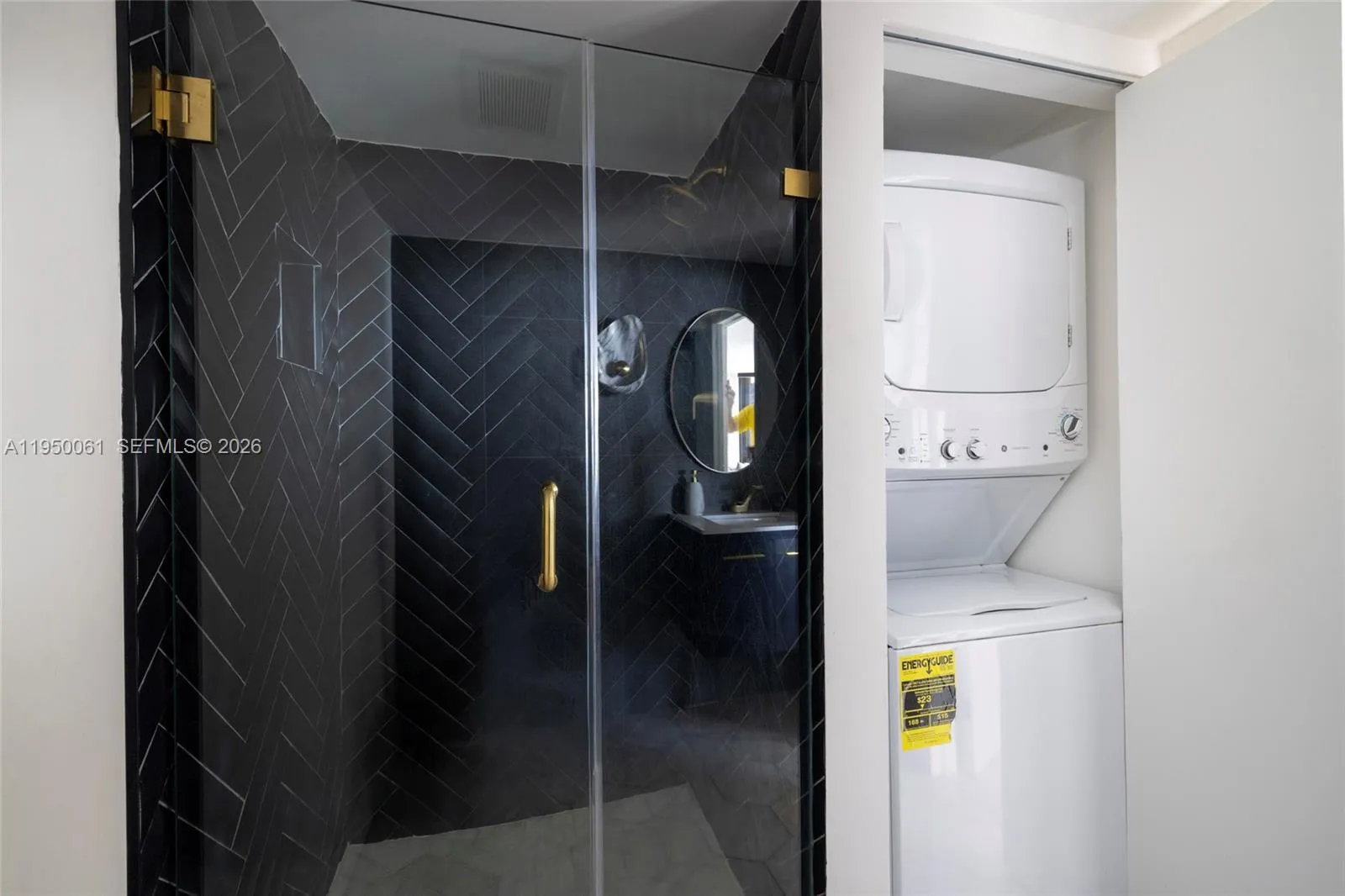 4000 Towerside Ter 804, Miami, Florida 33138, Miami, Florida 33138, 2 Bedrooms Bedrooms, ,2 BathroomsBathrooms,Residential,For Sale,4000 Towerside Ter 804, Miami, Florida 33138,A11950061