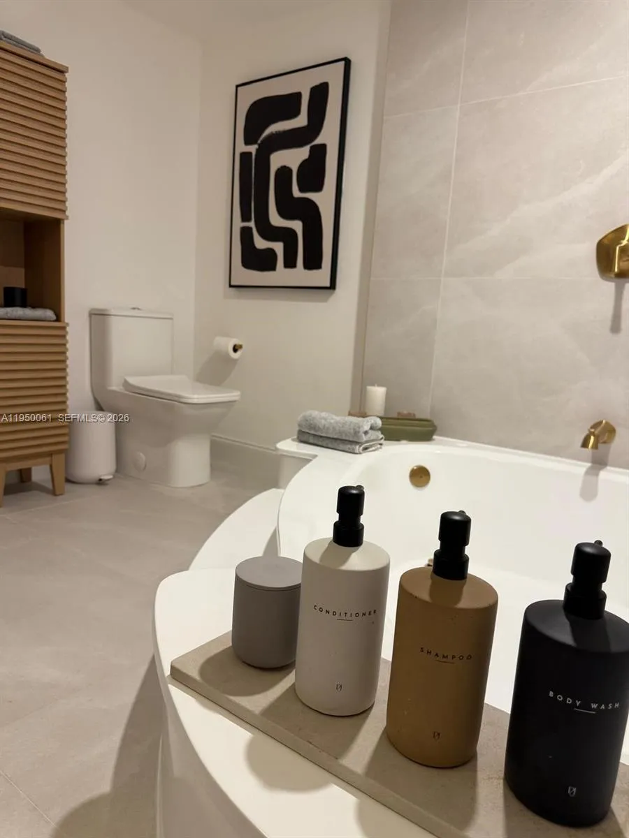 4000 Towerside Ter 804, Miami, Florida 33138, Miami, Florida 33138, 2 Bedrooms Bedrooms, ,2 BathroomsBathrooms,Residential,For Sale,4000 Towerside Ter 804, Miami, Florida 33138,A11950061