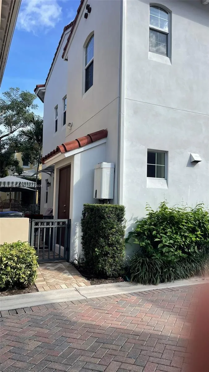 918 Ne 17th Way, Fort Lauderdale, Florida 33304, Fort Lauderdale, Florida 33304, 3 Bedrooms Bedrooms, ,3 BathroomsBathrooms,Residential,For Sale,918 Ne 17th Way, Fort Lauderdale, Florida 33304,A11947554