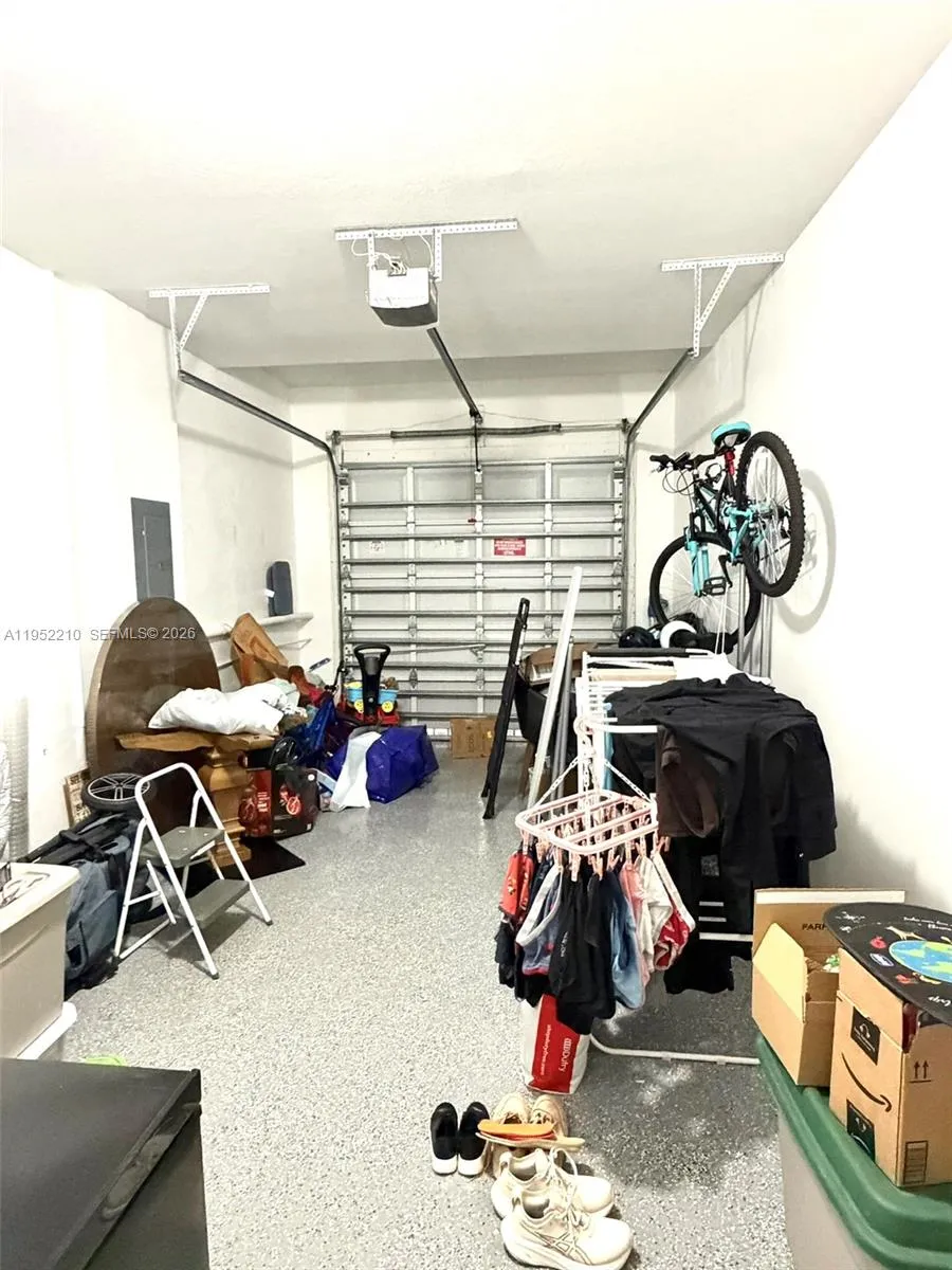 10780 Nw 74th Ln, Doral, Florida 33178, Doral, Florida 33178, 3 Bedrooms Bedrooms, ,3 BathroomsBathrooms,Residential,For Sale,10780 Nw 74th Ln, Doral, Florida 33178,A11952210