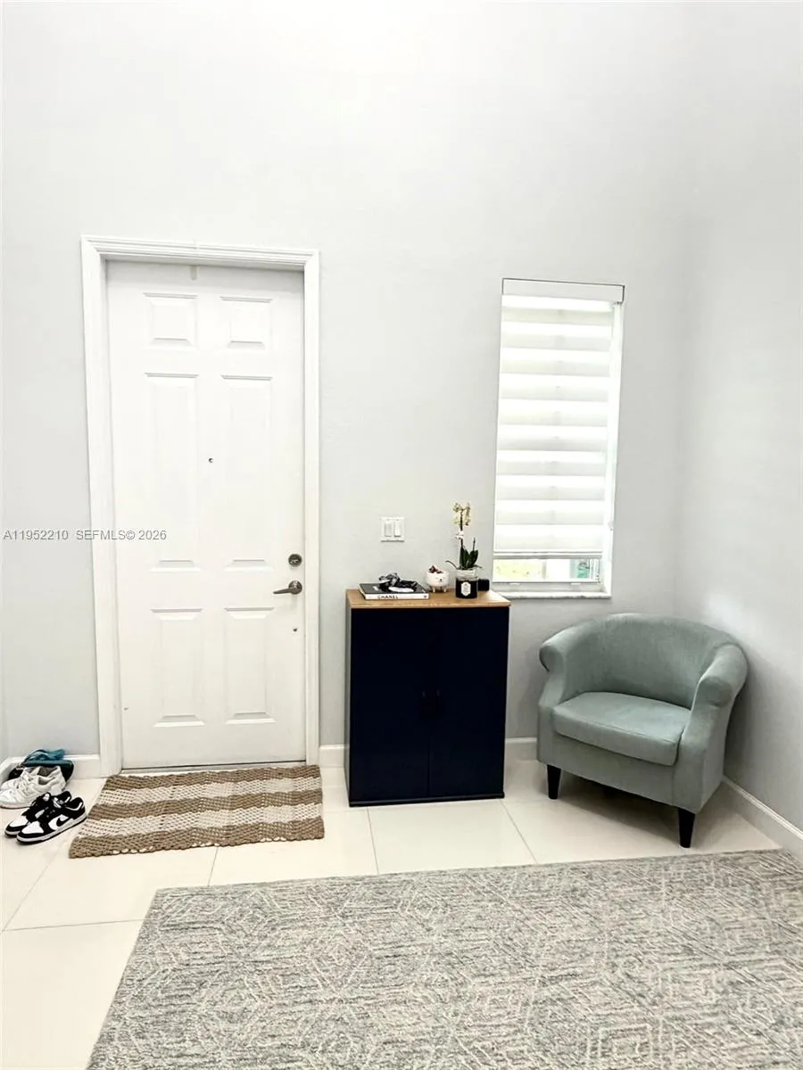 10780 Nw 74th Ln, Doral, Florida 33178, Doral, Florida 33178, 3 Bedrooms Bedrooms, ,3 BathroomsBathrooms,Residential,For Sale,10780 Nw 74th Ln, Doral, Florida 33178,A11952210