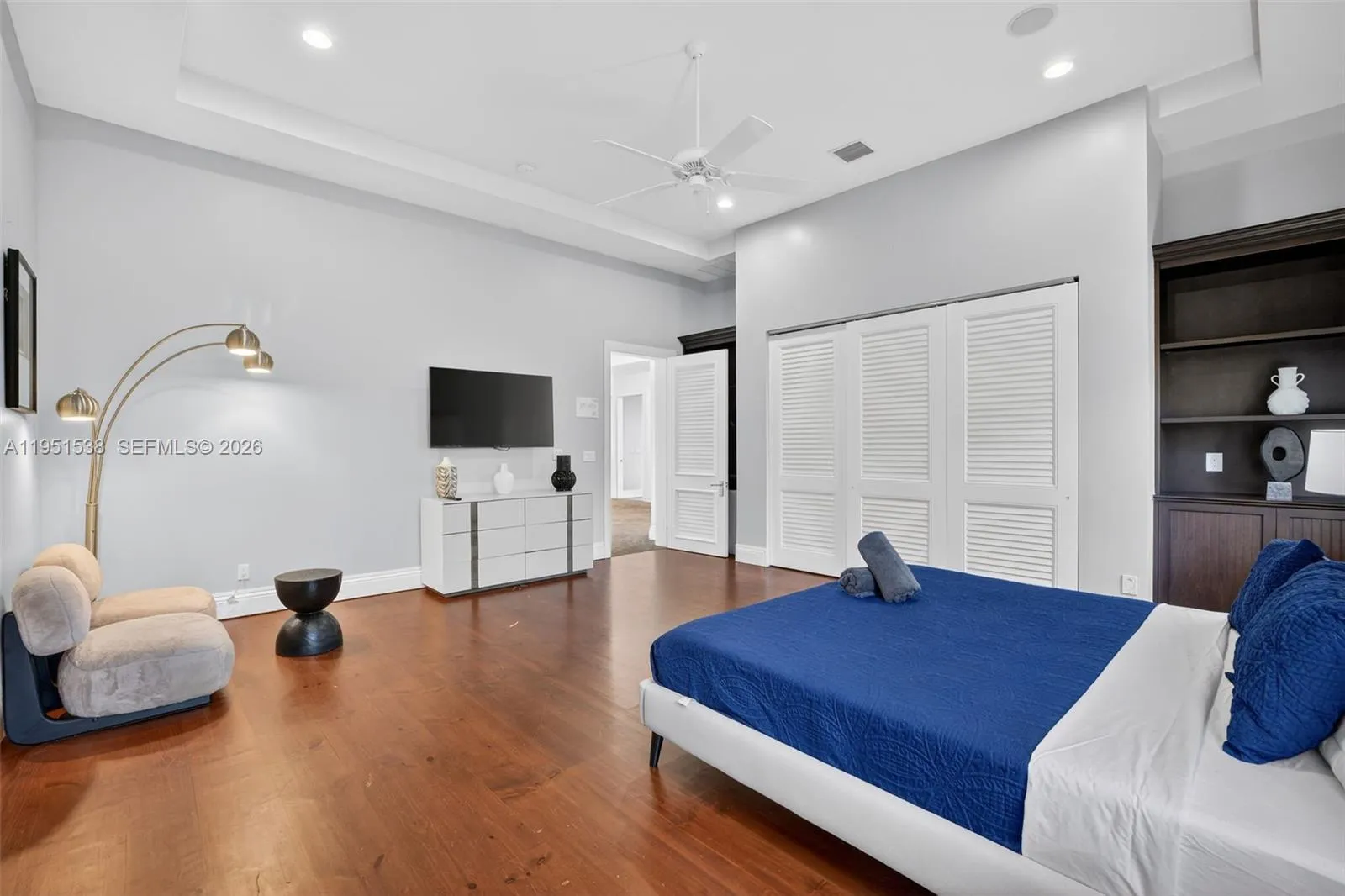 101 Holly Ln, Plantation, Florida 33317, Plantation, Florida 33317, 7 Bedrooms Bedrooms, ,6 BathroomsBathrooms,Residential,For Sale,101 Holly Ln, Plantation, Florida 33317,A11951538