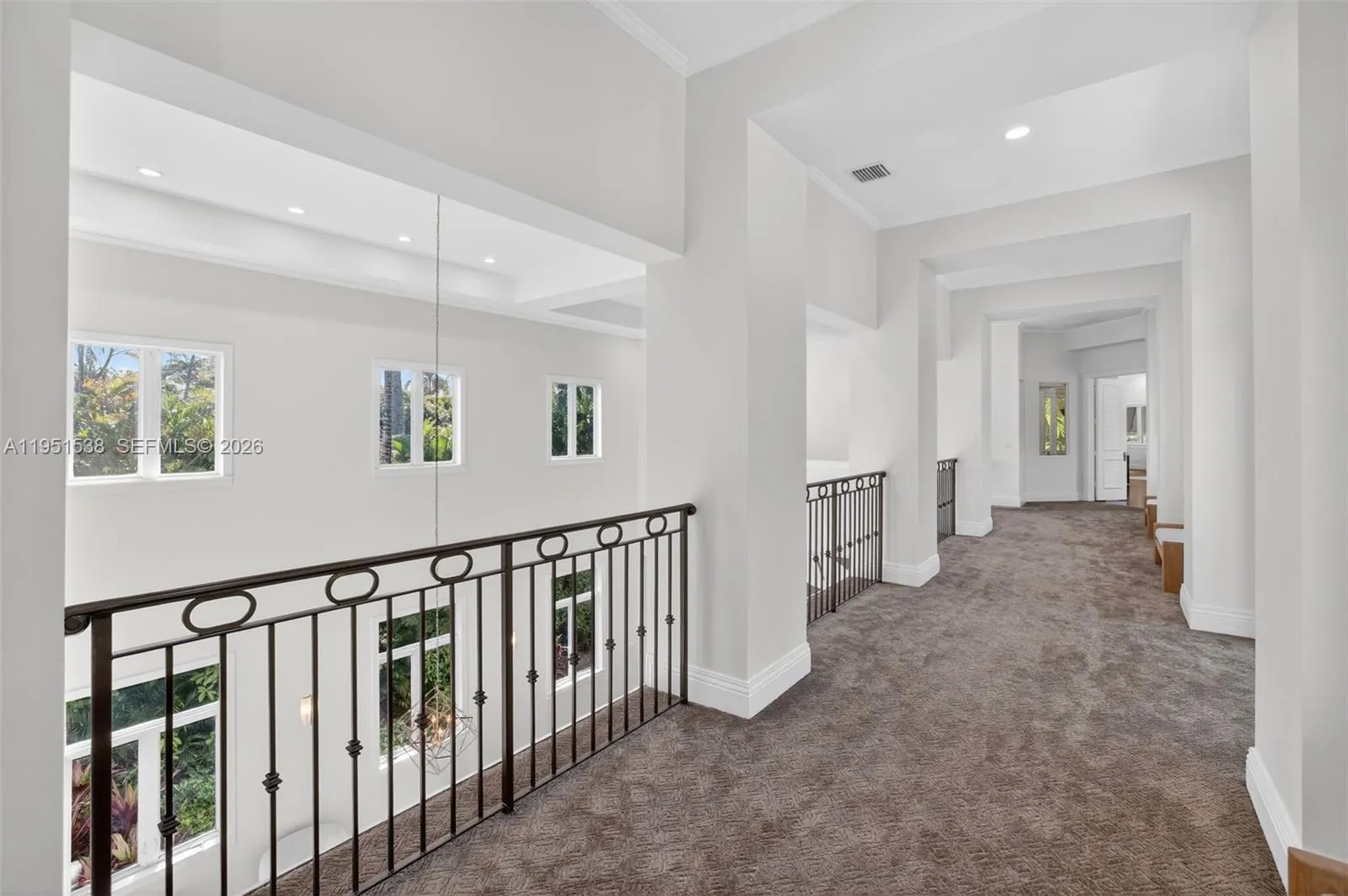 101 Holly Ln, Plantation, Florida 33317, Plantation, Florida 33317, 7 Bedrooms Bedrooms, ,6 BathroomsBathrooms,Residential,For Sale,101 Holly Ln, Plantation, Florida 33317,A11951538