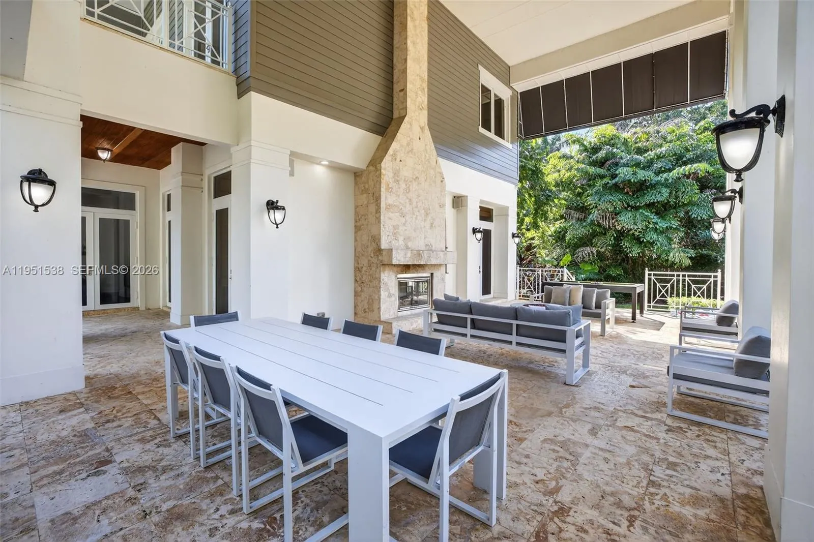 101 Holly Ln, Plantation, Florida 33317, Plantation, Florida 33317, 7 Bedrooms Bedrooms, ,6 BathroomsBathrooms,Residential,For Sale,101 Holly Ln, Plantation, Florida 33317,A11951538