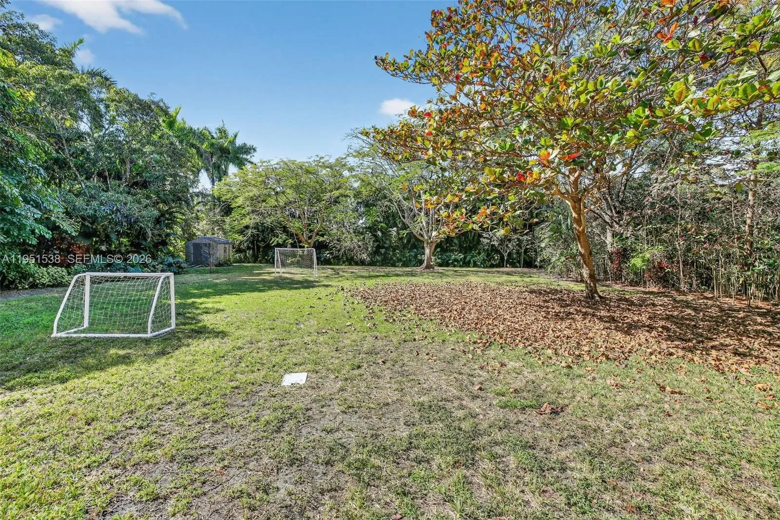 101 Holly Ln, Plantation, Florida 33317, Plantation, Florida 33317, 7 Bedrooms Bedrooms, ,6 BathroomsBathrooms,Residential,For Sale,101 Holly Ln, Plantation, Florida 33317,A11951538