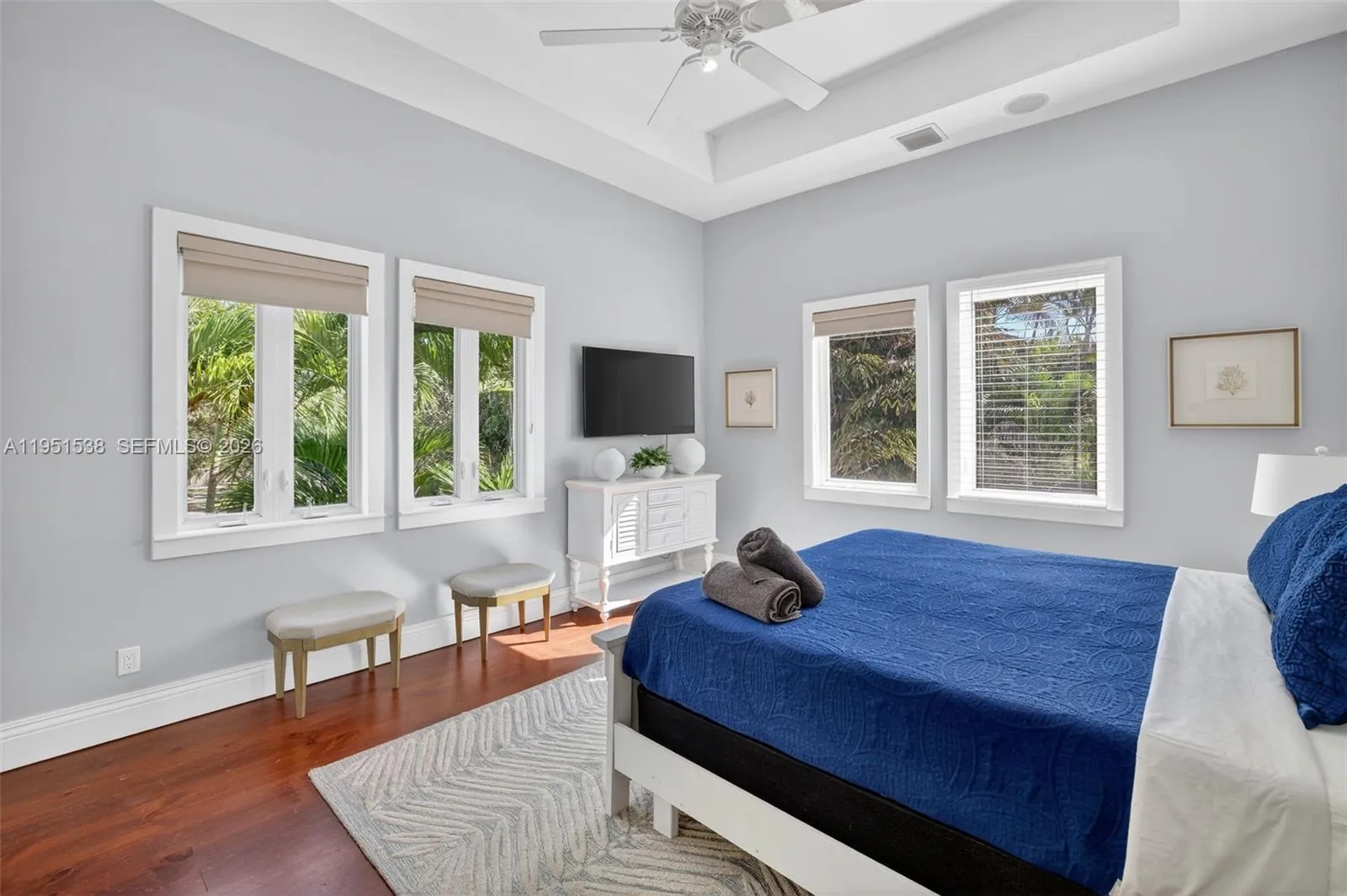 101 Holly Ln, Plantation, Florida 33317, Plantation, Florida 33317, 7 Bedrooms Bedrooms, ,6 BathroomsBathrooms,Residential,For Sale,101 Holly Ln, Plantation, Florida 33317,A11951538