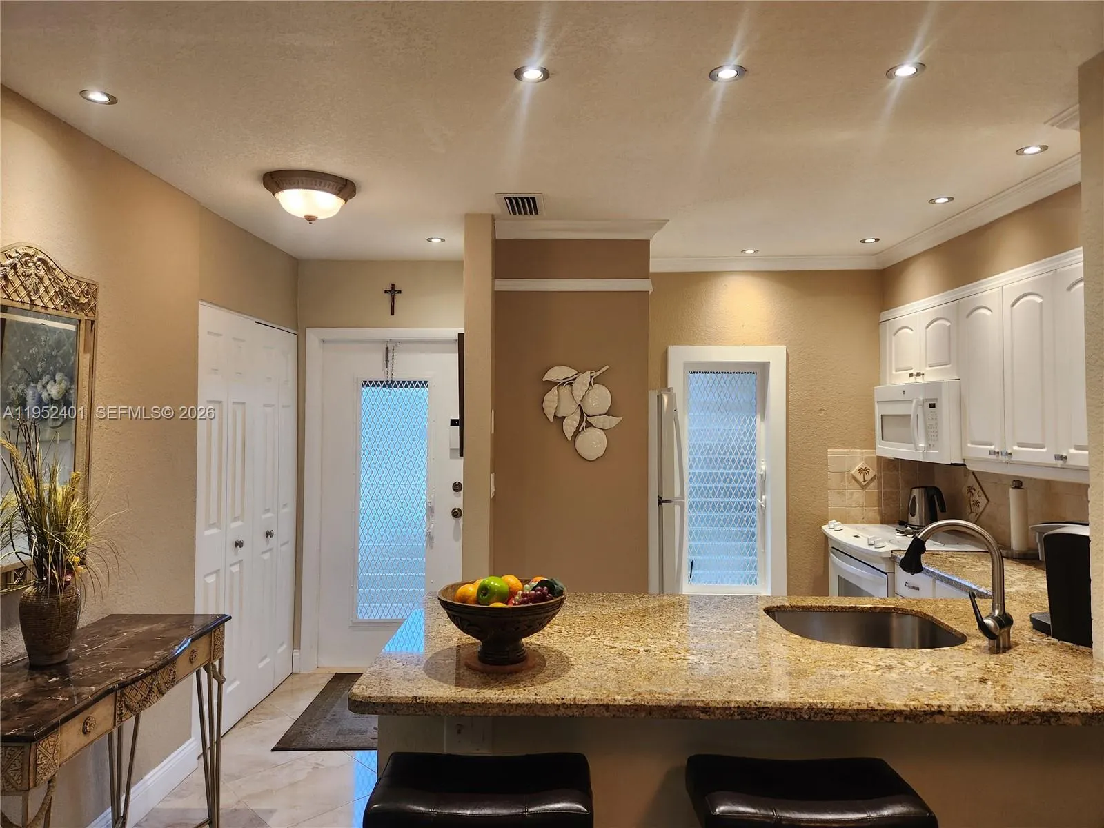 5100 Nw 35th St 101, Lauderdale Lakes, Florida 333, Lauderdale Lakes, Florida 33319, 2 Bedrooms Bedrooms, ,2 BathroomsBathrooms,Residential,For Sale,5100 Nw 35th St 101, Lauderdale Lakes, Florida 333,A11952401