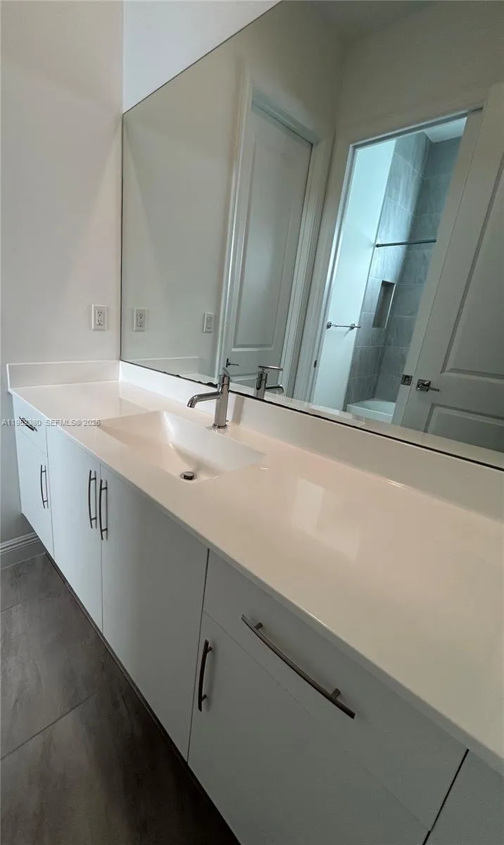 12160 N Baypoint Cir, Parkland, Florida 33076, Parkland, Florida 33076, 3 Bedrooms Bedrooms, ,2 BathroomsBathrooms,Residential,For Sale,12160 N Baypoint Cir, Parkland, Florida 33076,A11952380