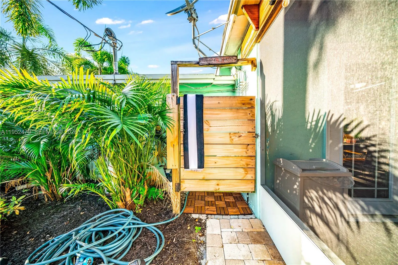 1230 Ne 23rd Ct, Pompano Beach, Florida 33064, Pompano Beach, Florida 33064, 4 Bedrooms Bedrooms, ,3 BathroomsBathrooms,Residential,For Sale,1230 Ne 23rd Ct, Pompano Beach, Florida 33064,A11952470