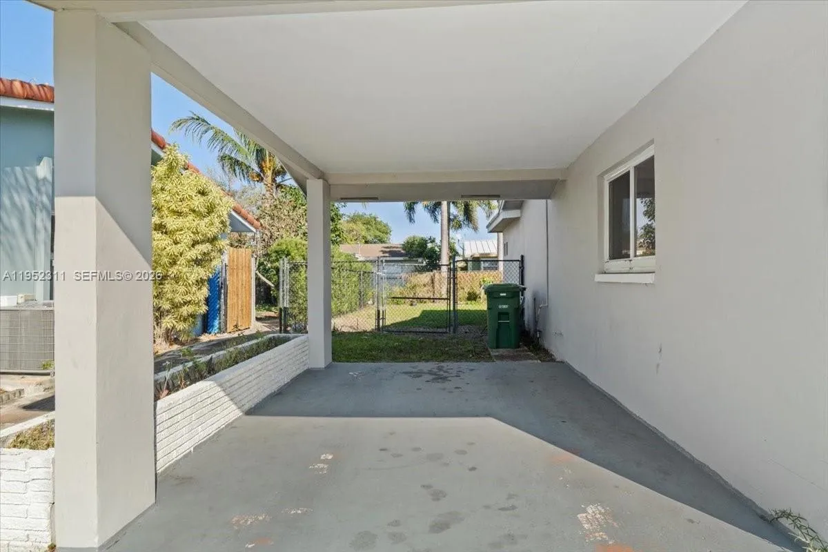 5402 Nw 25th Ter, Tamarac, Florida 33309, Tamarac, Florida 33309, 2 Bedrooms Bedrooms, ,1 BathroomBathrooms,Residential,For Sale,5402 Nw 25th Ter, Tamarac, Florida 33309,A11952311