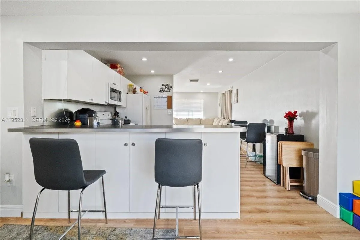 5402 Nw 25th Ter, Tamarac, Florida 33309, Tamarac, Florida 33309, 2 Bedrooms Bedrooms, ,1 BathroomBathrooms,Residential,For Sale,5402 Nw 25th Ter, Tamarac, Florida 33309,A11952311