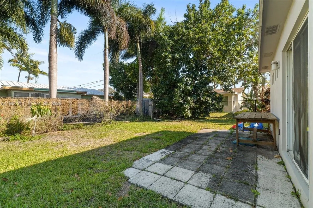 5402 Nw 25th Ter, Tamarac, Florida 33309, Tamarac, Florida 33309, 2 Bedrooms Bedrooms, ,1 BathroomBathrooms,Residential,For Sale,5402 Nw 25th Ter, Tamarac, Florida 33309,A11952311