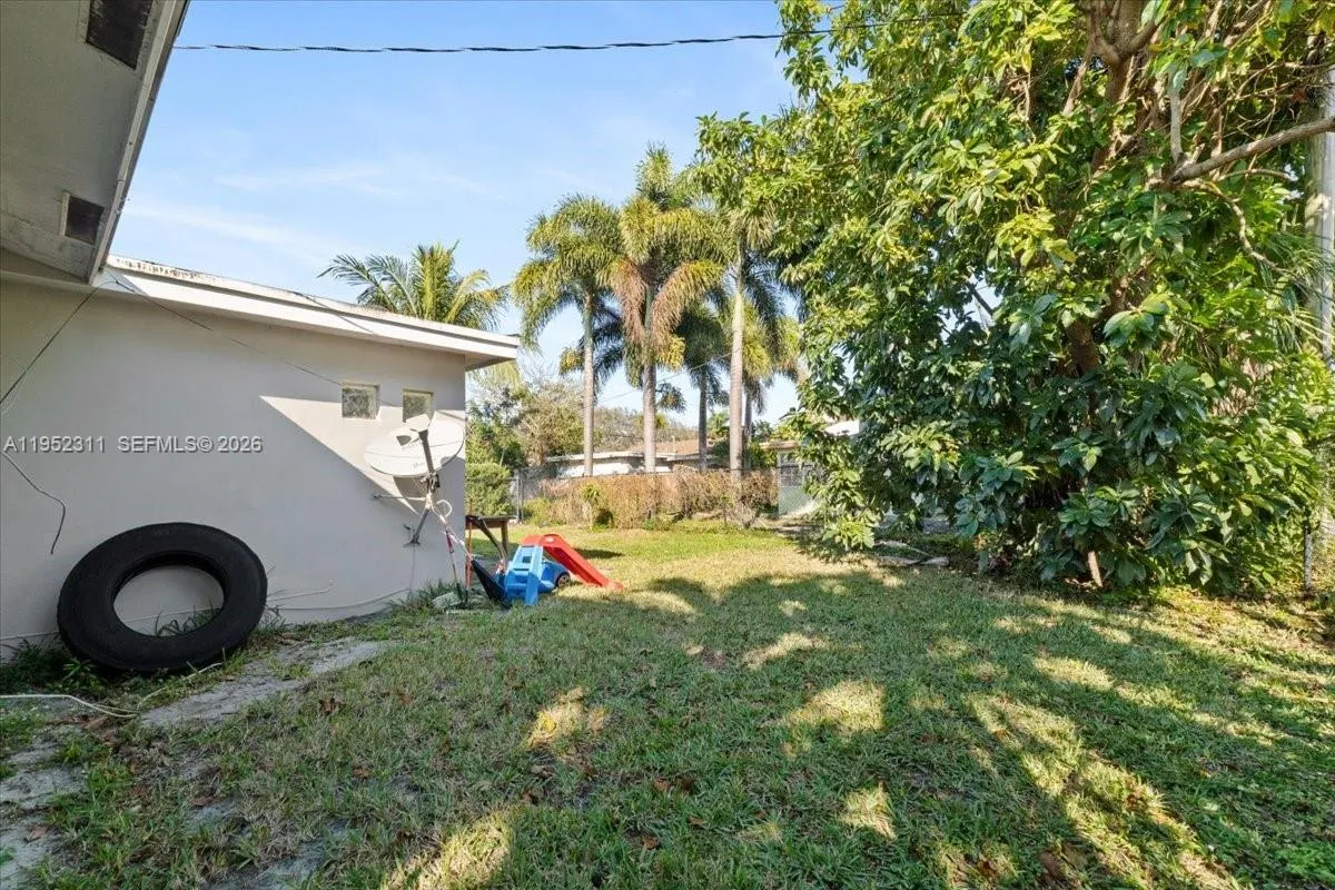 5402 Nw 25th Ter, Tamarac, Florida 33309, Tamarac, Florida 33309, 2 Bedrooms Bedrooms, ,1 BathroomBathrooms,Residential,For Sale,5402 Nw 25th Ter, Tamarac, Florida 33309,A11952311